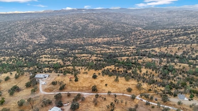 37749 Misty Ridge Rd, Raymond, CA 93653 - photo 3