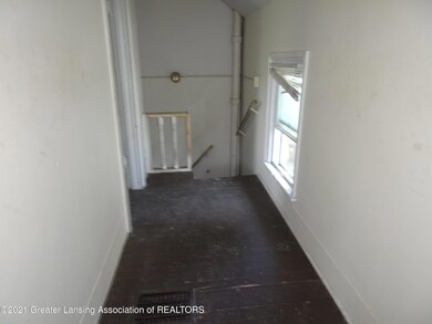 1014 W Shiawassee St, Lansing, MI 48915 - photo 4