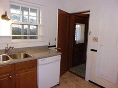 103 Westbourne Terrace unit 1, Brookline, MA 02446 - photo 6