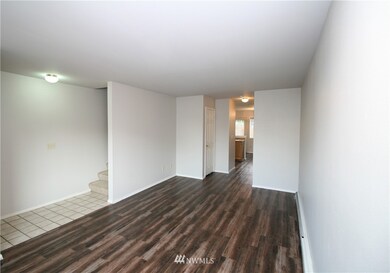 209 N 18th Ave unit D19, Yakima, WA 98902 - photo 2