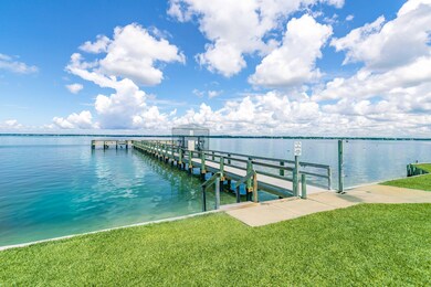 Dock