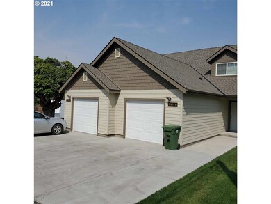 515 E Cowins St, Heppner, OR 97836 - photo 2