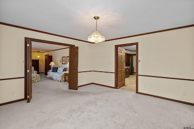 916 E Houston Ave, Crockett, TX 75835 - photo 6