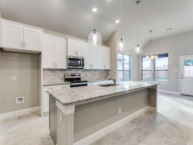 613 Vaquero St, White Settlement, TX 76108 - photo 5