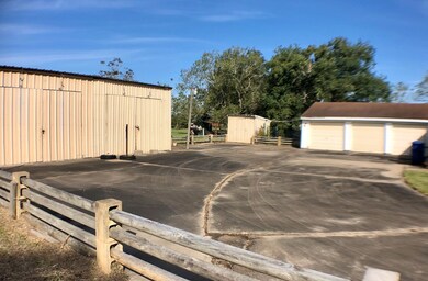 1814 County Road 166, Bay City, TX 77414 - photo 4