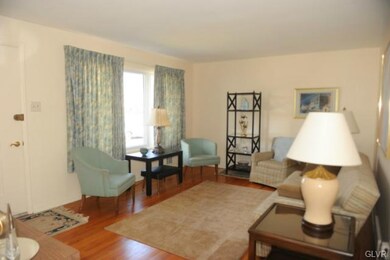 2138 W Elm St, Allentown, PA 18104 - photo 6