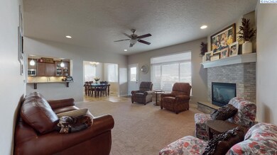 17640 S Fairview Loop, Kennewick, WA 99338 - photo 3
