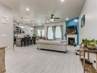 20629 Twisted Oak Rd, Harrah, OK 73045 - photo 7