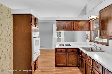Kitchen (2)