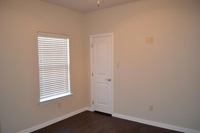 923 Chase St, Denison, TX 75020 - photo 7
