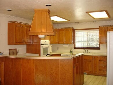 Lovely kitchen.