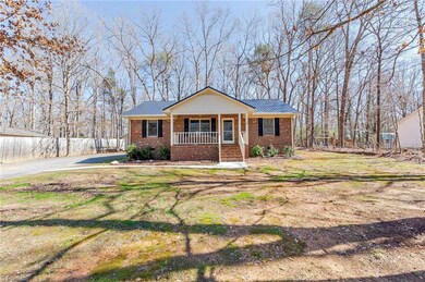 1799 Woodglo Dr, Asheboro, NC 27205 - photo 2