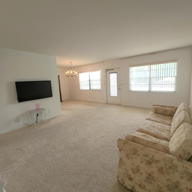 268 Wellington J unit 2680, West Palm Beach, FL 33417 - photo 3