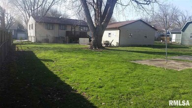 3219 Clover Hills Dr, Bettendorf, IA 52722 - photo 5