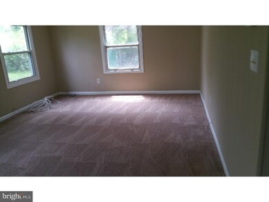 210 Pageant Ln, Willingboro, NJ 08046 - photo 4