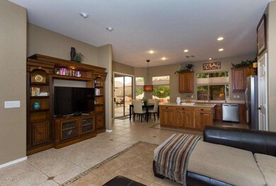 9338 E Hillview Cir