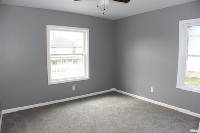 2122 E 12th St, Davenport, IA 52803 - photo 6