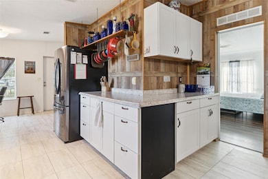 294 Cesara Estates Loop, Mulberry, FL 33860 - photo 4