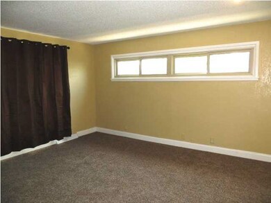 Spacious living room offers