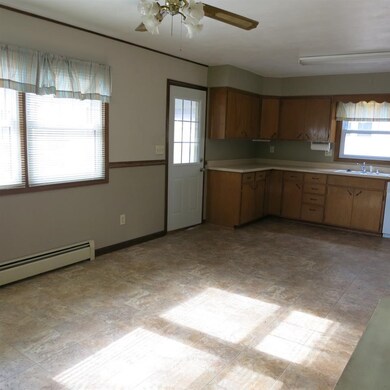 15 Grove St, Evansville, WI 53536 - photo 7