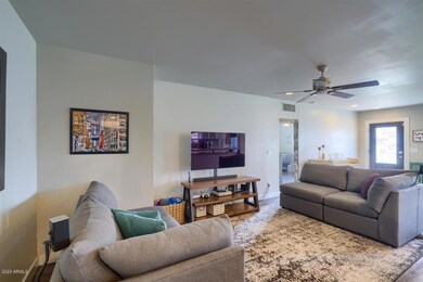 07-Family Room