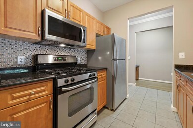 12925 Centre Park Cir unit 102, Herndon, VA 20171 - photo 6