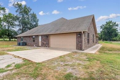 22465 E 680 Rd, Wagoner, OK 74467 - photo 2