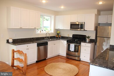 2518 Harmon Rd, Silver Spring, MD 20902 - photo 5