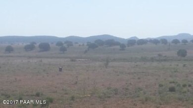 22511 N Post Rd, Paulden, AZ 86334 - photo 2