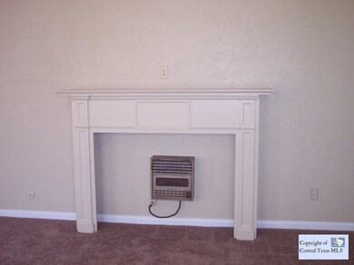 734 E Humphreys St, Seguin, TX 78155 - photo 5