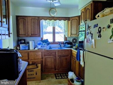 405 Sussex Blvd, Broomall, PA 19008 - photo 3