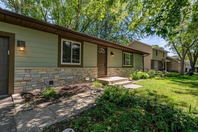 10528 Monticello Ln N, Maple Grove, MN 55369 - photo 2