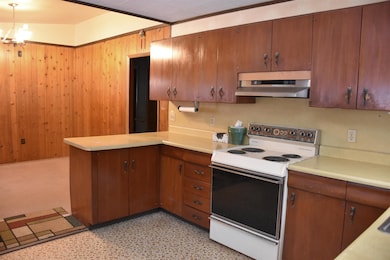 16 Pond St, Barre, VT 05641 - photo 2