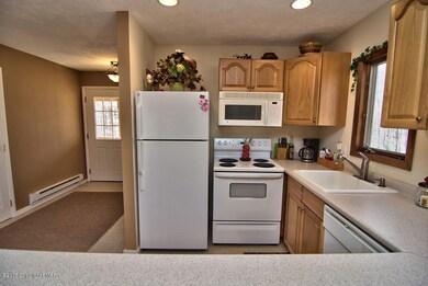 109 Cub Path, Pocono Pines, PA 18350 - photo 6