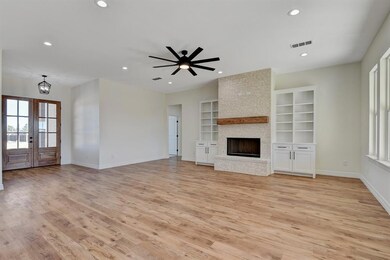 133 Chisolm Trail, Pottsboro, TX 75076 - photo 6