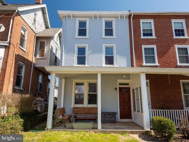 413 S Union St, Kennett Square, PA 19348 - photo 2