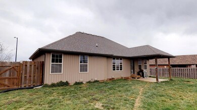 1516 S Blockade Rd, Republic, MO 65738 - photo 6
