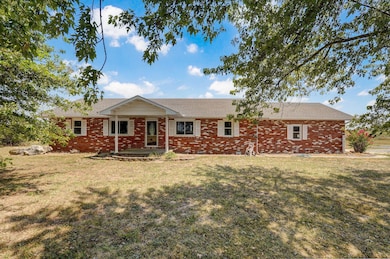 19038 Farm Road 2020, Aurora, MO 65605 - photo 2