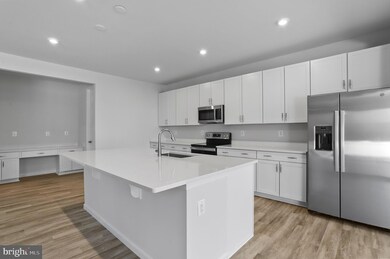 1458 Finch Dr, Chambersburg, PA 17202 - photo 6