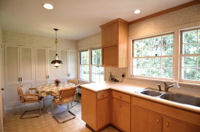 80 Bedford Rd, Greenwich, CT 06831 - photo 6