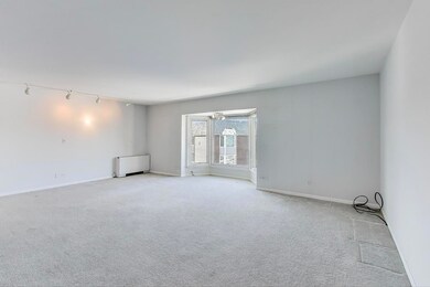 400 Ascot Dr unit 3M, Park Ridge, IL 60068 - photo 6