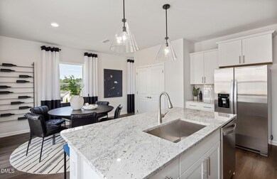 2848 Farmhouse Dr, Apex, NC 27502 - photo 4