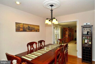 4402 Bestor Dr, Rockville, MD 20853 - photo 7