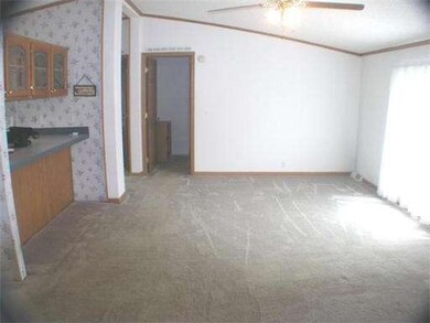 34 Bayberry Dr, Gardner, MA 01440 - photo 7