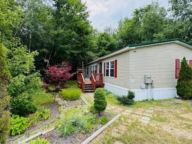 228 Redwood Rd, Loudon, NH 03307 - photo 2