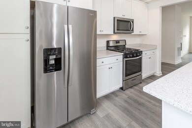 311 Buckeye Cir, La Plata, MD 20646 - photo 6