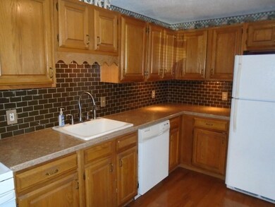 14 Lantern Ln unit 7, Dracut, MA 01826 - photo 3
