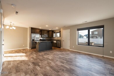 3503 Amity Cir MLS-17