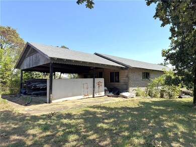 308 Highland Rd, Roland, OK 74954 - photo 4