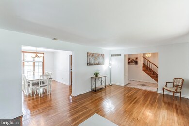 206 Winterlock Way, Wallingford, PA 19086 - photo 2